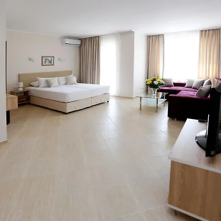 Hotel Sunrise River 3*